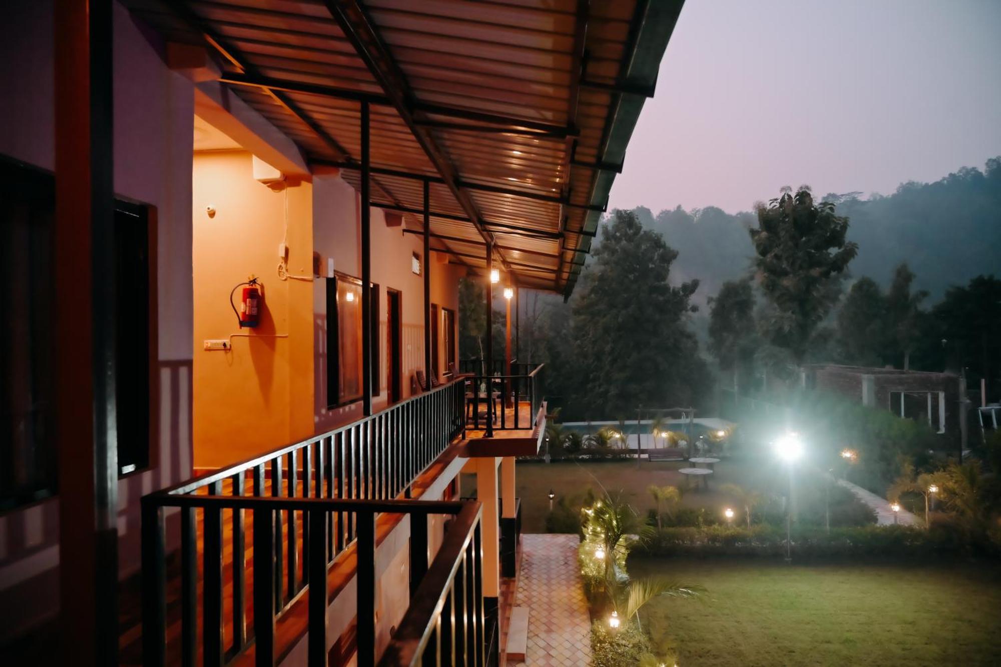 Corbett Nature Walk Resort Ramnagar (Uttarakhand) Dış mekan fotoğraf
